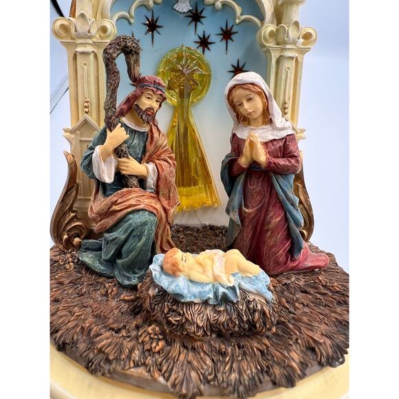 Holy Family - Christmas San Francisco Music Box Co Divine Star-Plays great! - Picture 7 of 13
